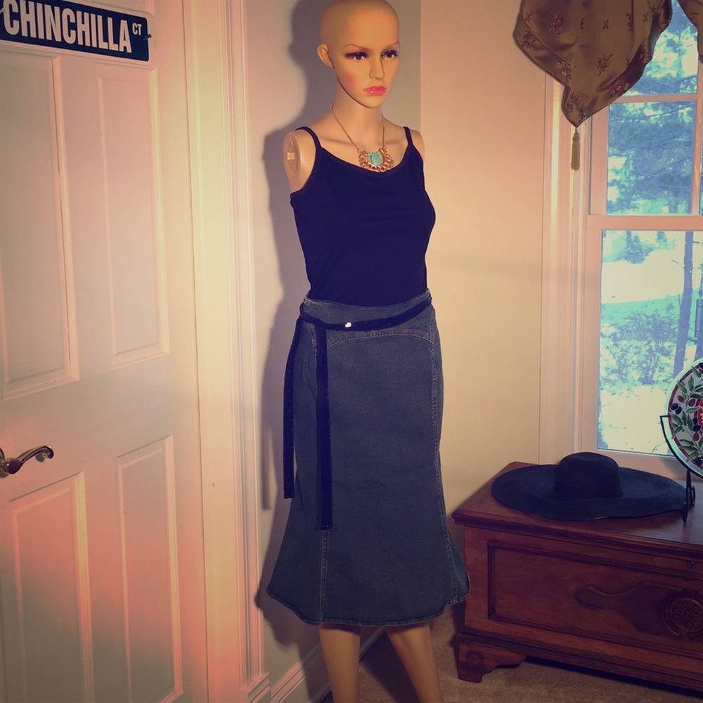 Bell shaped midi denim skirt! Never worn!
